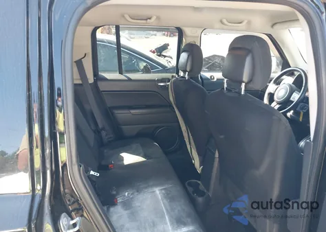 2014 Jeep Patriot Latitude z USA, uszkodzony, nr VIN 1C4NJRFB9ED688662